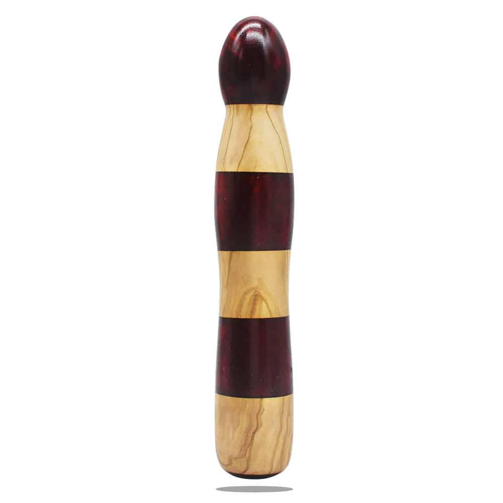 Gendoras Eleganza Pro Olivenholz-Epoxid-Dildo in Rot – sinnlicher Olivenholz-Dildo Handgefertigt in Österreich